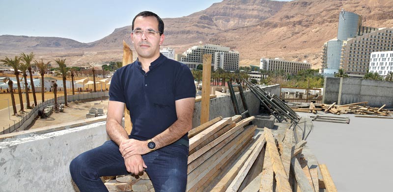 רונן מרדכי גרין | מדריך כלכלי מקצועי להשקעות נדל״ן חכירה מסחרית